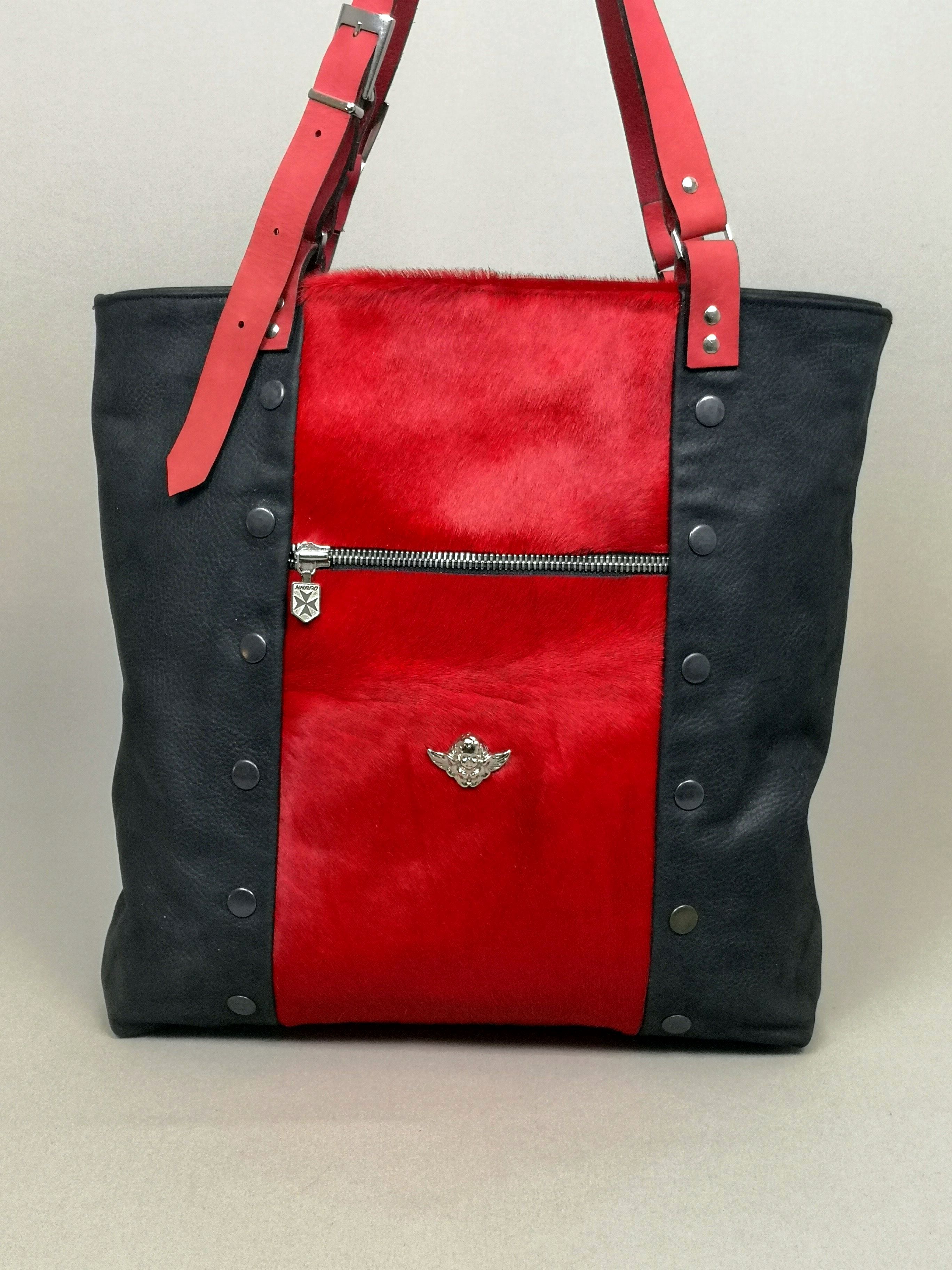 XL BAGs | RED COW